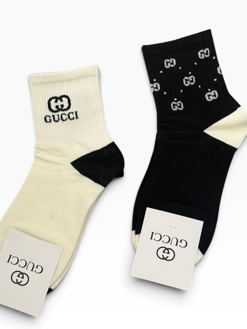2 Pair Gucci Outlet Women’s Black & White Logo Crew Socks - Pack of 2